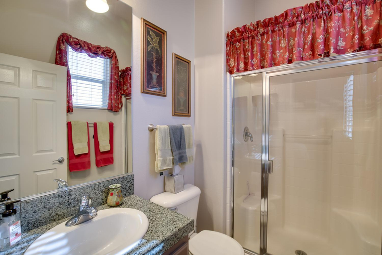 Bathroom, Indio Casita: 2 Mi to Coachella & Stage Coach!, Riverside
