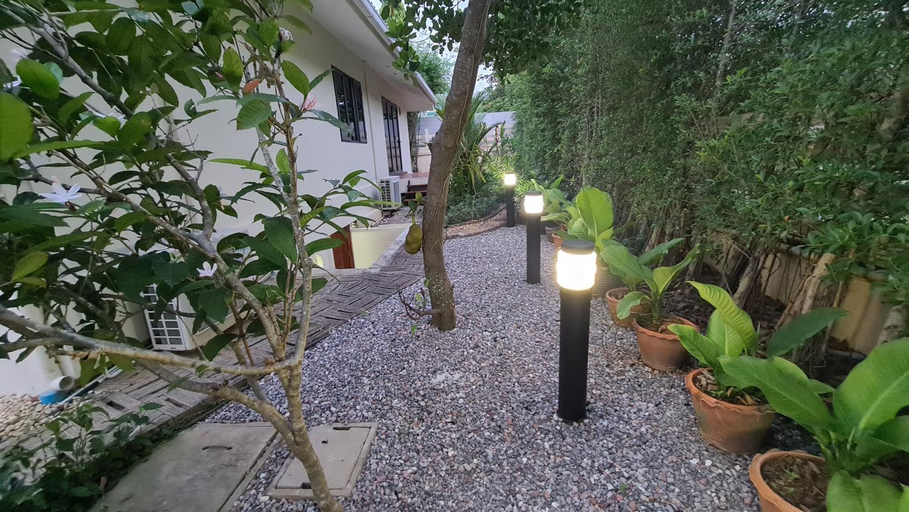 Garden, Lovely modern 2 bed villa, K. Sam Roi Yot