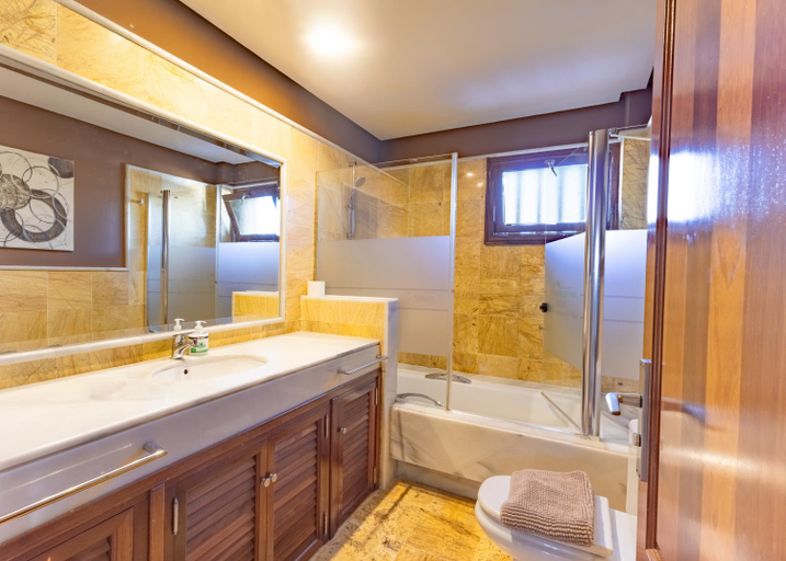 Bathroom 3, Villa Iseo, Las Palmas
