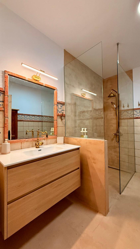 Bathroom, LA CASA ROJA Casa privada con piscina y vistas Zona Torrox, Málaga