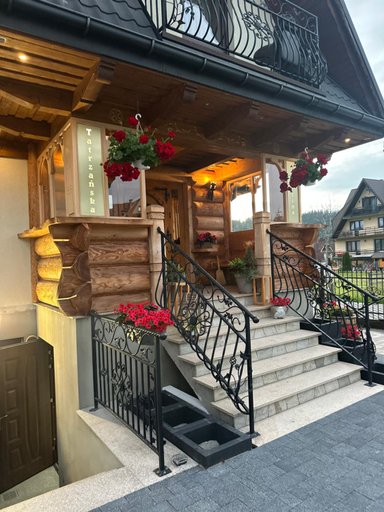 Exterior view 3, Willa Tatrzanska Zohylina, Tatra