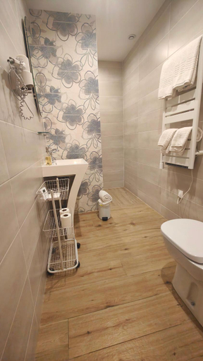 Bathroom, L'Herbe aux Vaches, Calvados