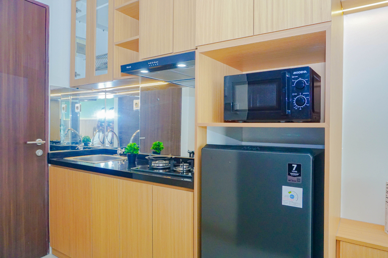 Others 5, Soft Toned Studio at Transpark Cibubur Apartment By Travelio, Depok