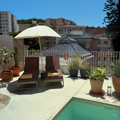 Sport & Beauty 2, SUITES 9 MALAGA, three unique suites with private plunge pool, Málaga
