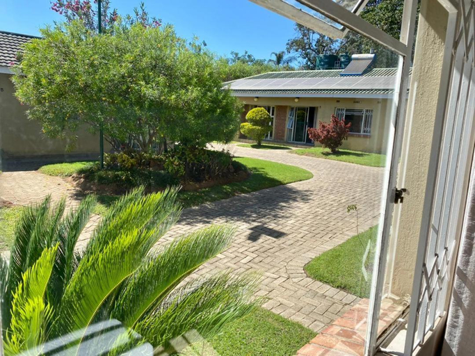 Facilities 2, 2 bedroomed apartment with kitchenette - 2068, Harare