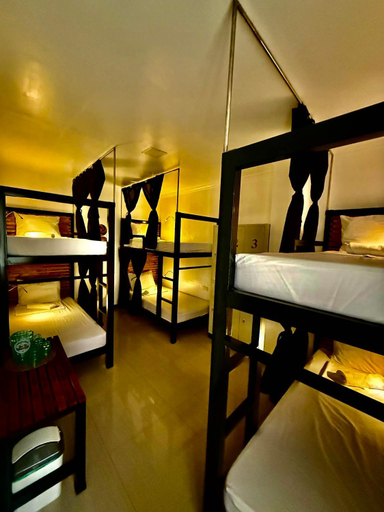 Bedroom 2, Bakawan Hostel, Coron