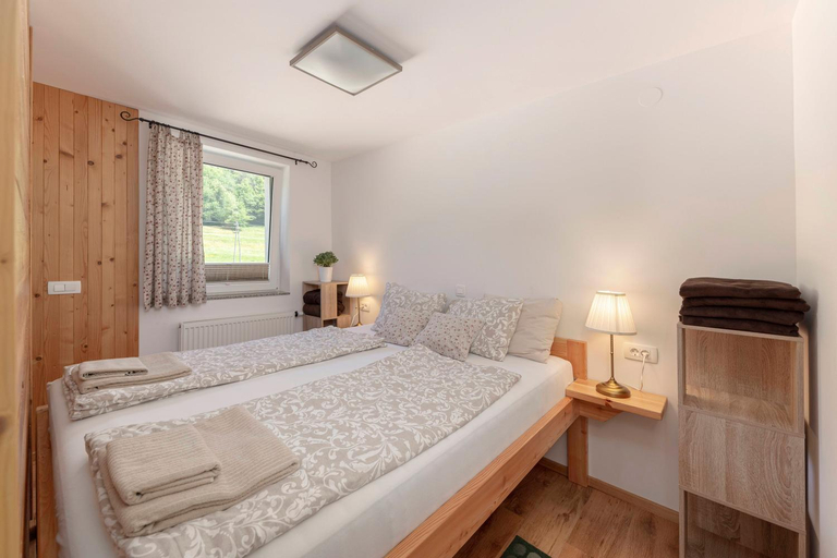 Bedroom 1, Turisticna kmetija Marovt, Bled