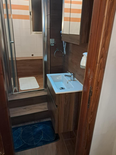 Bathroom 3, Fusion Homestay Accommodation