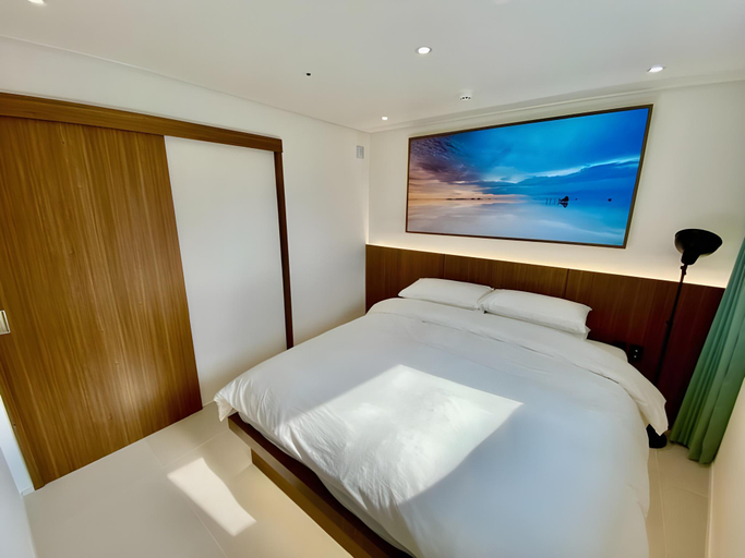 Bedroom 2, SokCho Station Hostel, Goseong