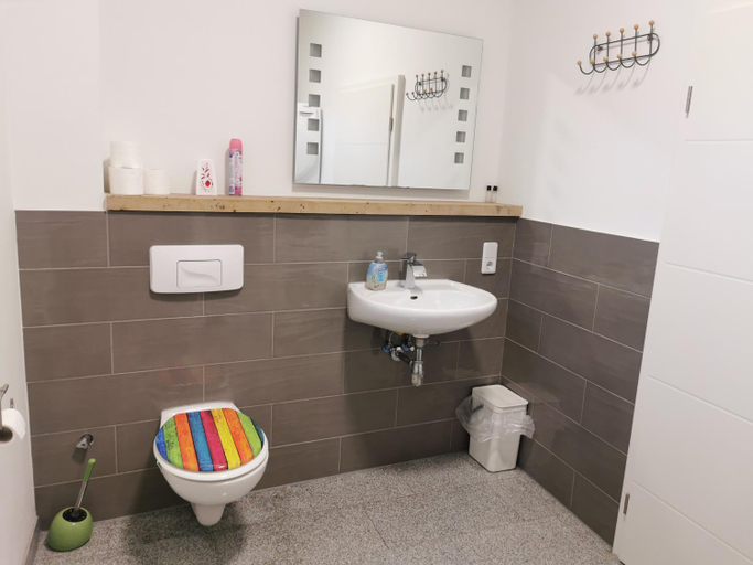 Bathroom, Schmetterling Zimmer, Leipzig