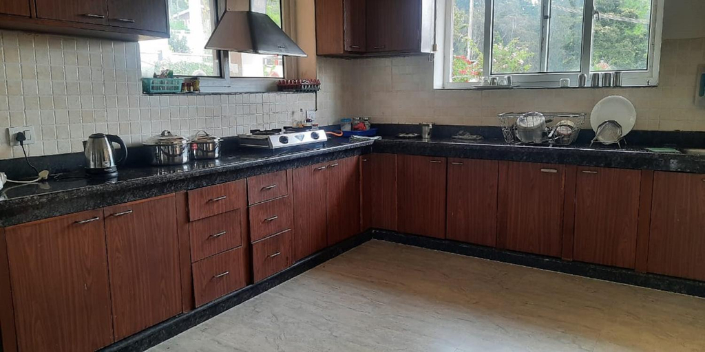 Others 3, Velus Bungalow Ooty, The Nilgiris