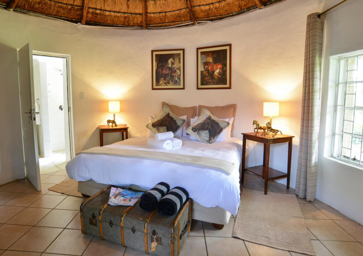 Bedroom, Bridgewaters Horse Park Poolside Rondawel, West Rand