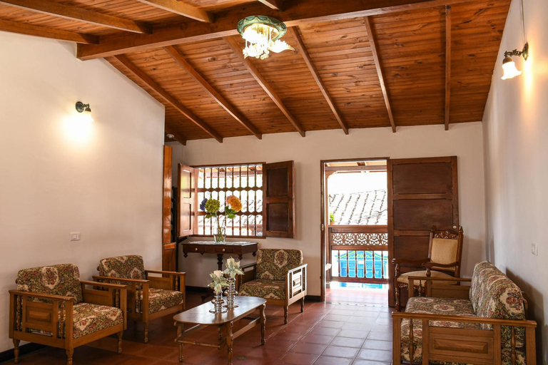 Others 5, La Casa de Ana, Jardín