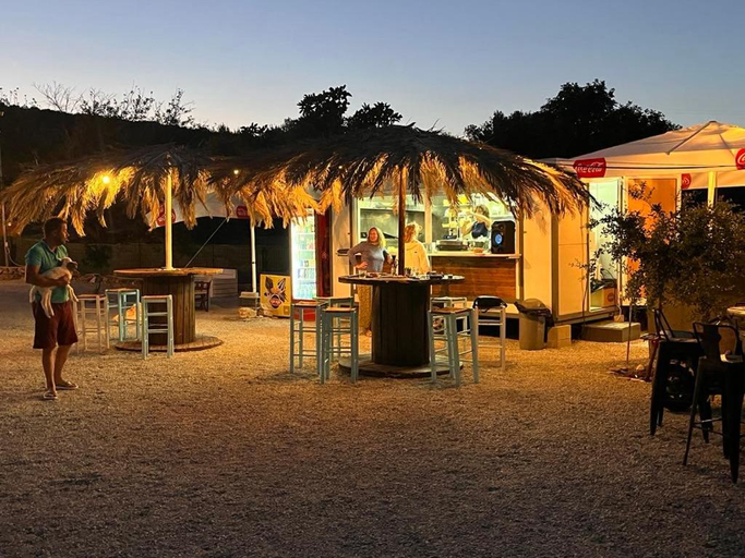 Food & Drinks 5, Sarris Ligaridia Apartments, South Aegean