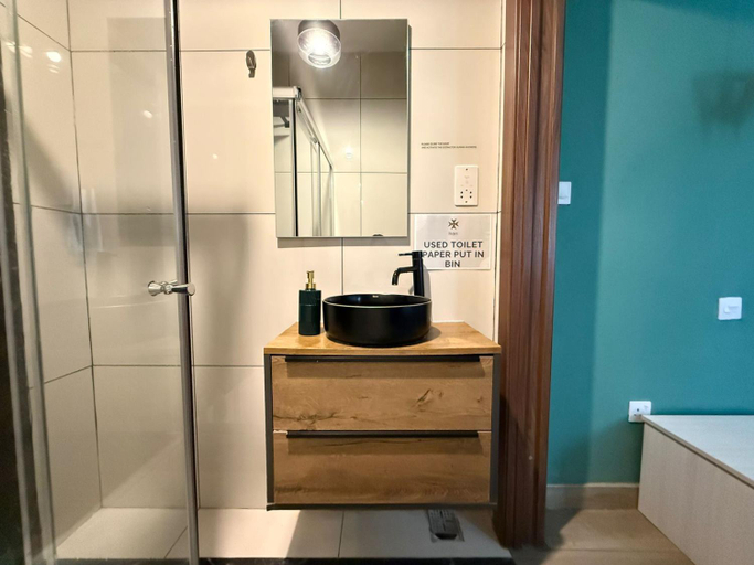 Others 2, Airport Stay Comfortable accommodation with own bathroom Easy access