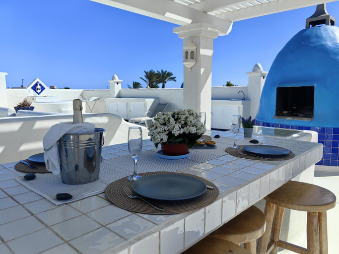 Food & Drinks 5, Bahiazul Villa Opale by B-Rent Corralejo, Las Palmas