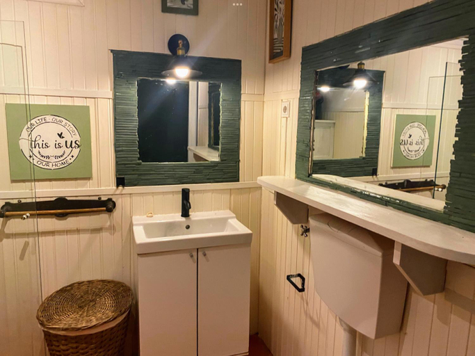 Bathroom 4, Quinta da Mainha - Charming Houses - com piscina privada, Braga