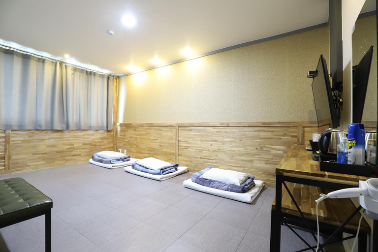 Bedroom 4, Asan (Dogo) Time Oncheon Hotel, Asan