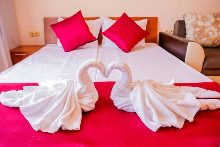Bedroom 2, Green Life Beach Resort Apartments, Sozopol