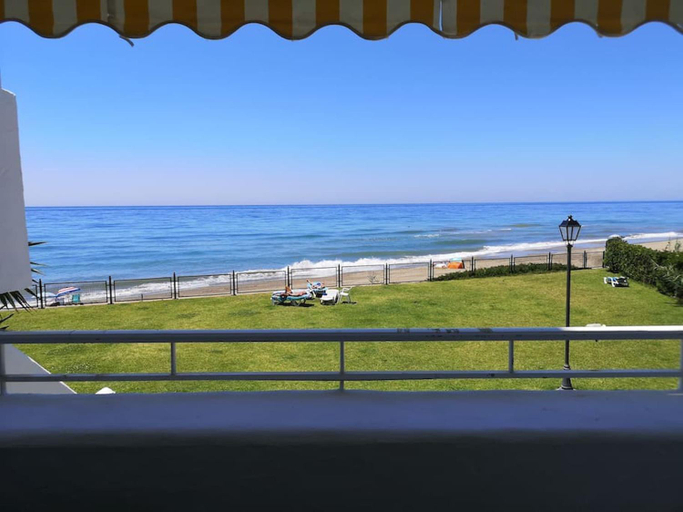 Others 4, Modern apartment with pool on the beachfront in Marbella by SharingCo, Málaga
