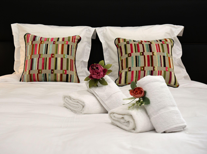 Bedroom 2, Hôtel Continental, Haute-Corse