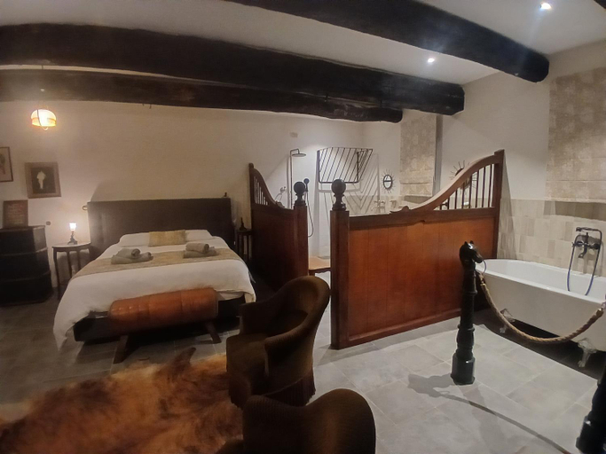 Bedroom 3, DEMEURE DES TROIS FOUDRES, Hérault
