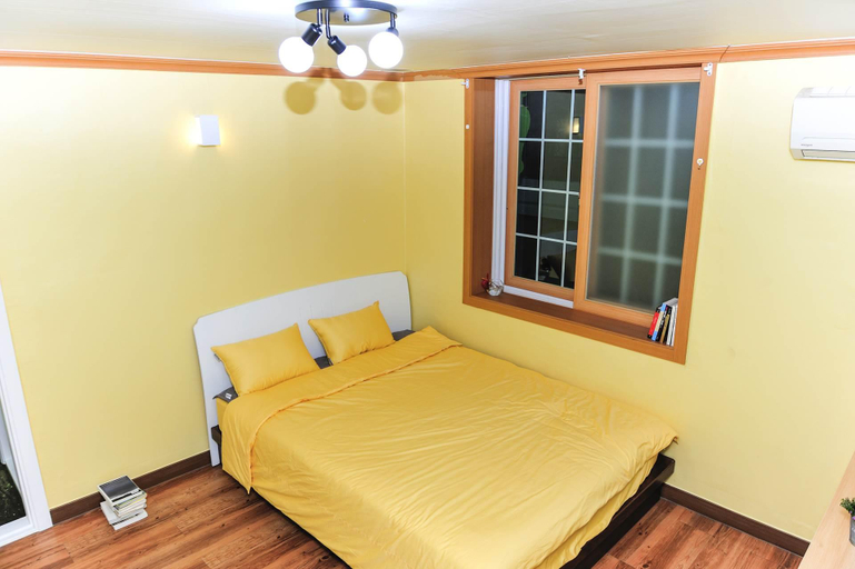 Bedroom 2, Yeosu Inn Hostel, Yeosu