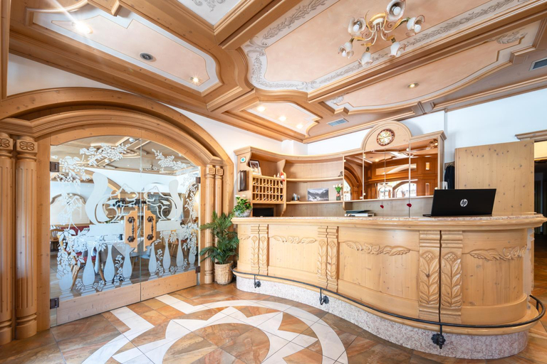 Public Area, Hotel Laurin, Trento