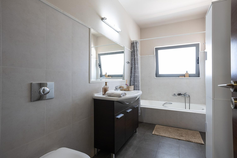 Bathroom 3, Hestia Grey Villa with Guest House & Private Pool, Crete