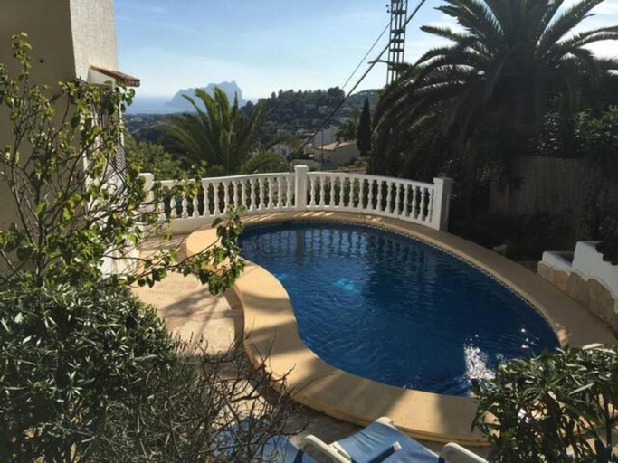 Sport & Beauty 2, Charming Villa in Montemar with private pool and sea views, Alicante