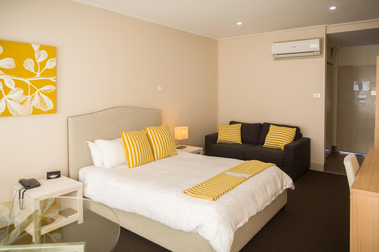 Bedroom 2, The Beach HTL Whyalla, Whyalla