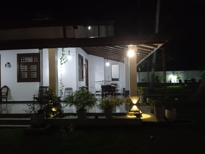 Others 3, Airport Dulux Green Villa, Minuwangoda