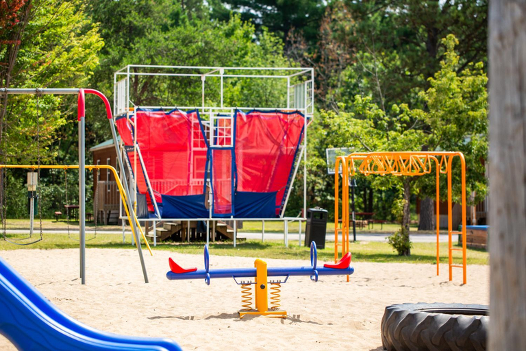 2, Bonanza Camping Resort, Sauk