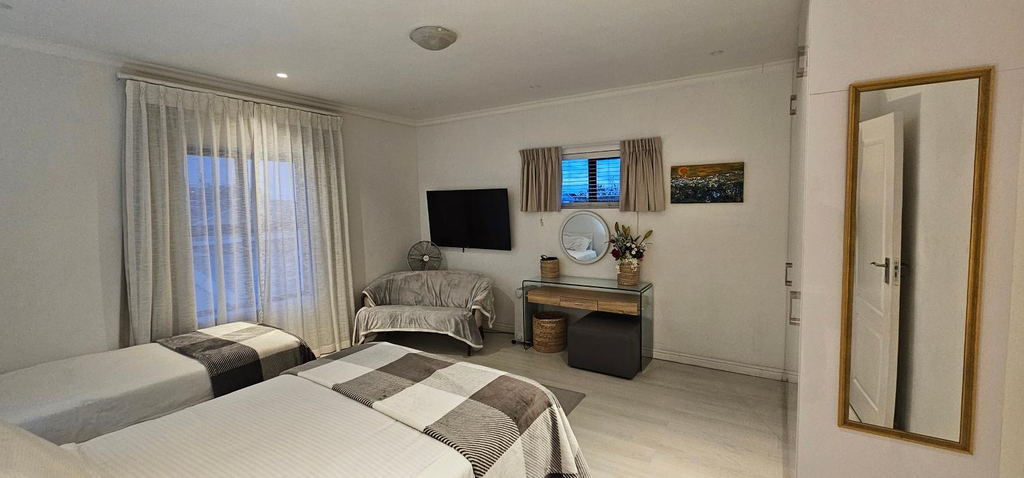 4, Villa Parisienne Modern Guest house, City of Cape Town