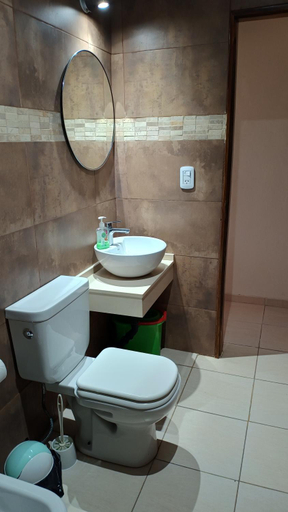 Bathroom 2, Once Reinas Departamentos, San Rafael