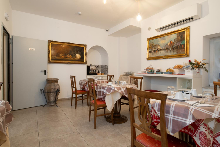 Food & Drinks 4, Nerello Suites and Rooms, Catania