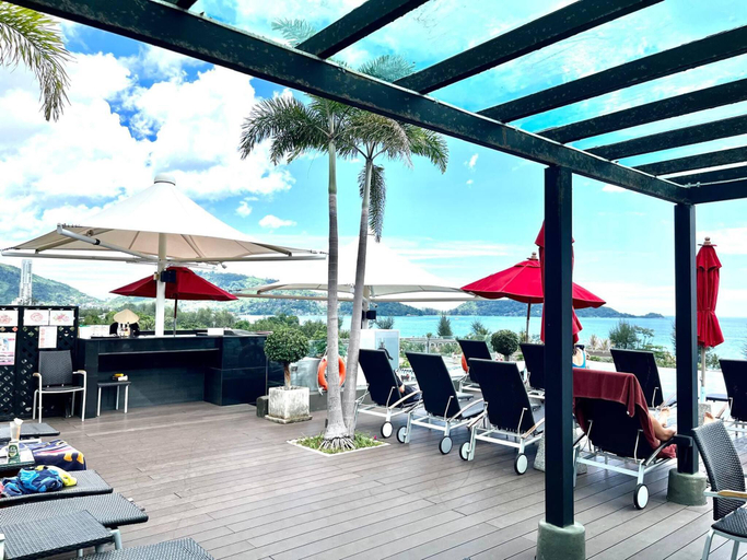 Food & Drinks 4, Suite Studio Apt With Hot Tub Bath In Front Pa Tong Beach, Pulau Phuket