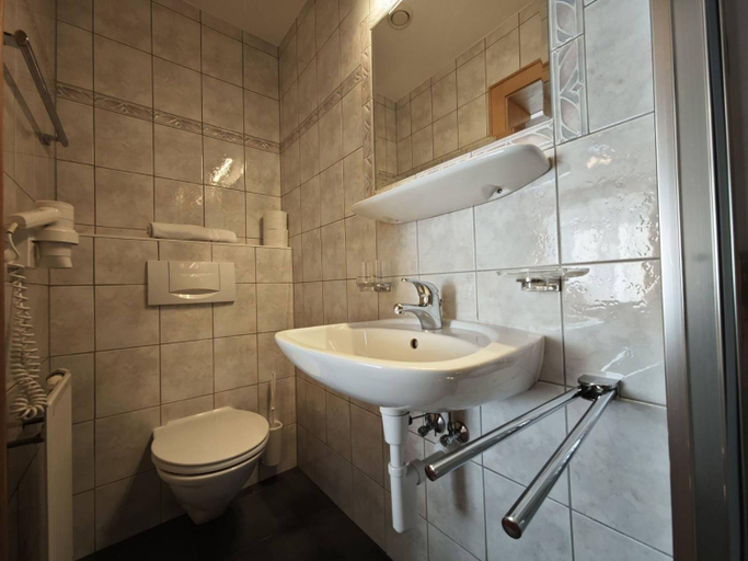 Bathroom, Bella Mira, Inn