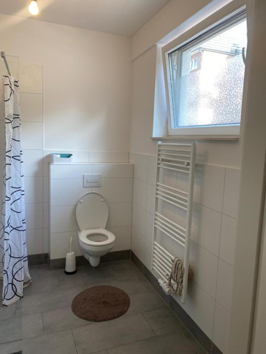 Bathroom 3, Appartements in der Kornstraße, Bremen