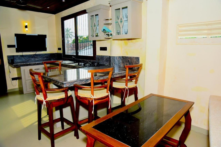 Food & Drinks 4, Silva's Residence, Negombo
