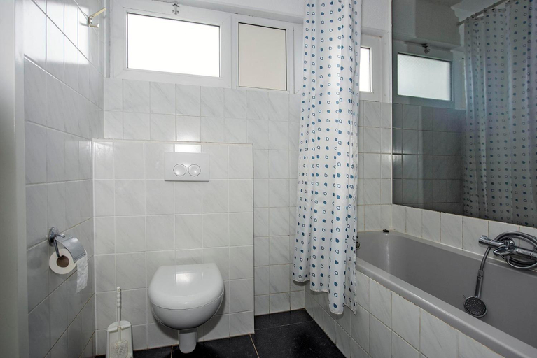 Bathroom 3, Vakantiepark Hellendoorn, Hellendoorn