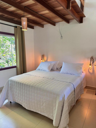 Bedroom 2, Chales Mata da Praia Corumbau, Prado