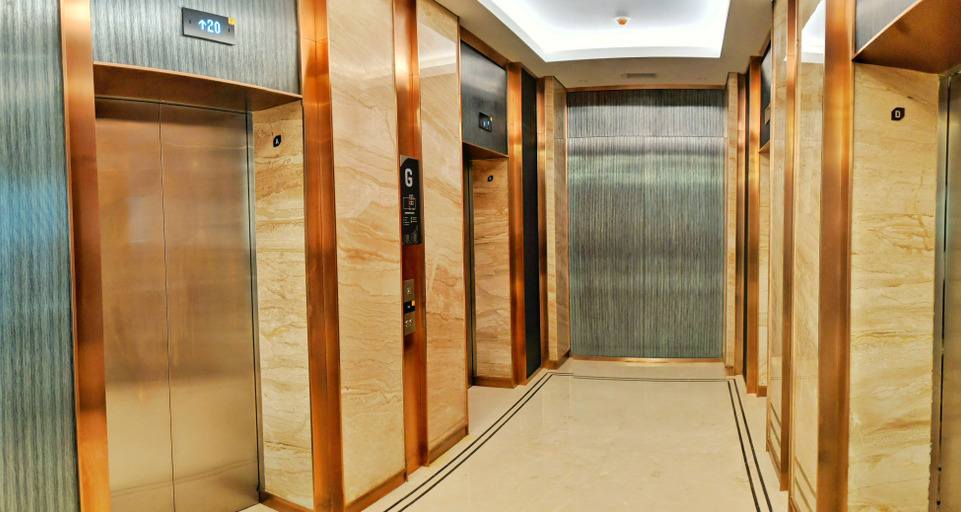 Others 4, S&D 1219 Studio 4 pax Netflix, pool & Gym at Pollux, Batam