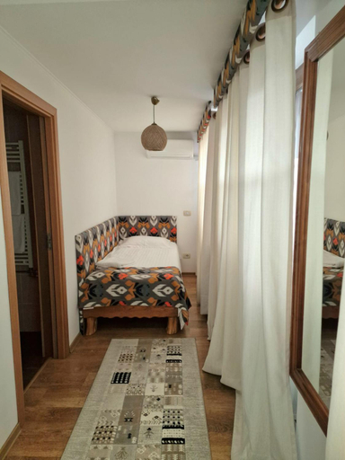 Bedroom 2, Popas Dumbravita, Milcovul