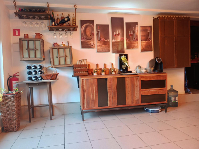 Food & Drinks 5, Camere de inchiriat La Locanda, Dubova