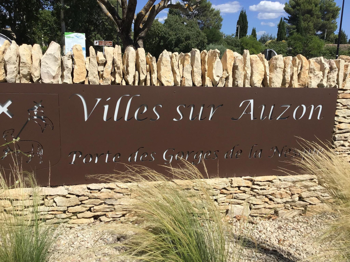 Others 5, Pretty, spacious holiday home with private pool, Vaucluse