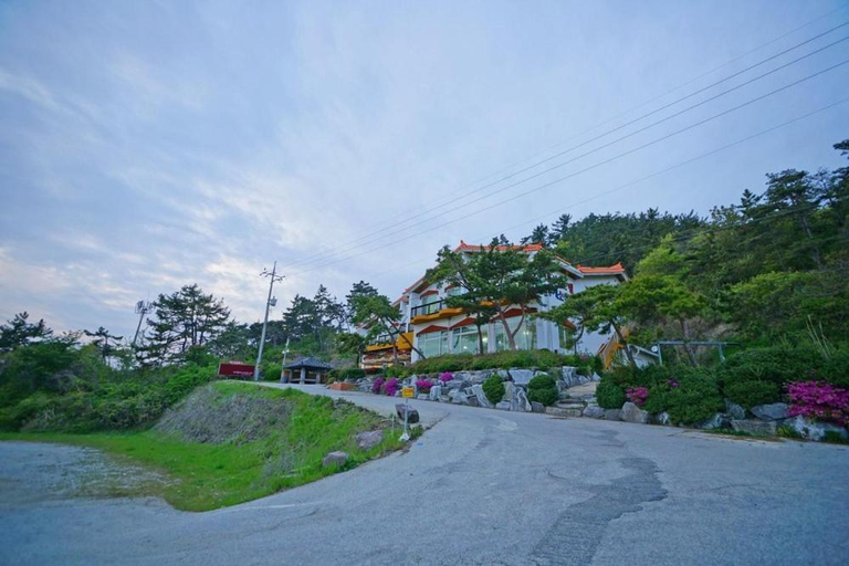 Others 5, Bada Jeonmang With Hill Pension, Buan