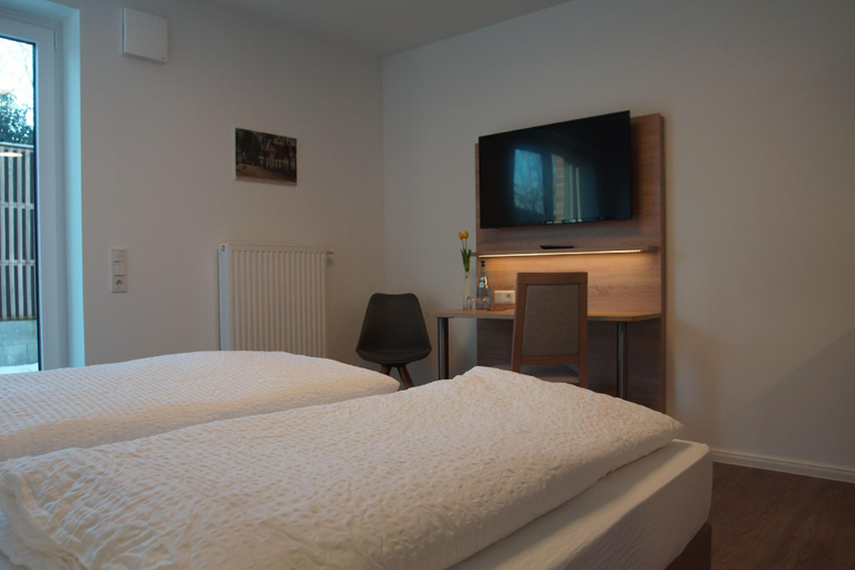 Bedroom 4, Hotel zur Erholung, Stade