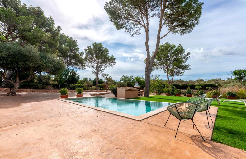 Sport & Beauty 2, Villa Can Luciana with Private Pool near Palma, Baleares