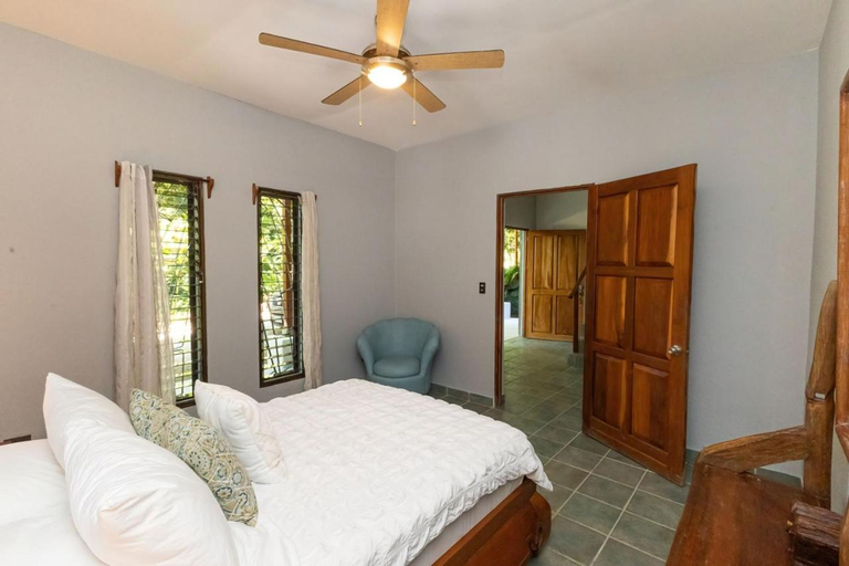 Bedroom 3, 4BR Villa MotMot in w exclusive pool Wifi Ac, Aguirre